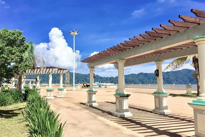 Coron Town Half-Day Tour & Maquinit Hot Springs: Mt. Tapyas, Markets & Saltwater Soak photo 2