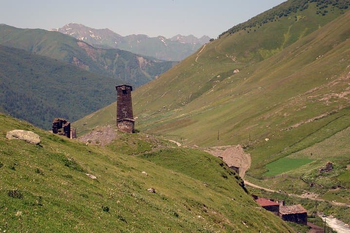 4-Day Private Svaneti Tour from Kutaisi — Ushguli, Mestia & Enguri Dam photo 4