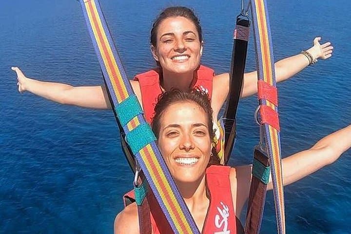 Parasailing Over Sidari and Canal d’Amour: Tandem Sea Launch & Touch‑and‑Go Dip