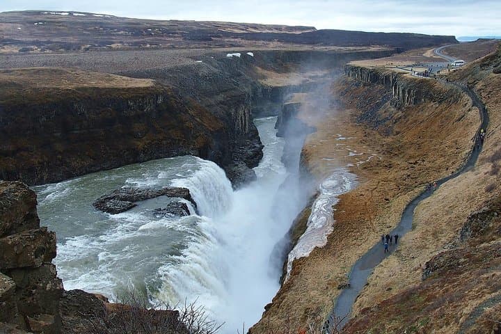 Golden Circle Day Tour from Reykjavík: Þingvellir, Gullfoss, Bruarfoss & Kerið Crater photo 6