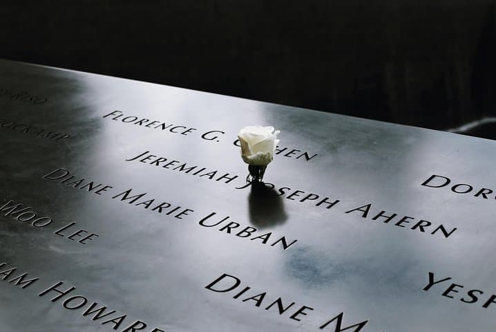 Lower Manhattan & 9/11 Memorial Semi-Private Walking Tour (12-Guest) photo 6