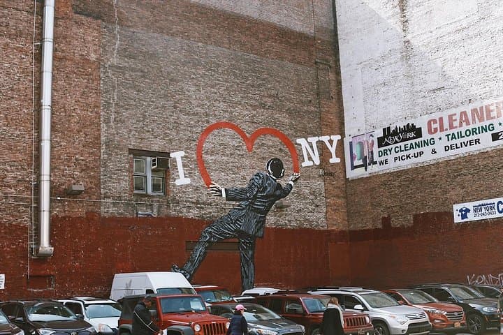 Midtown Manhattan Semi-Private Guided Walking Tour — History, Architecture & Landmarks photo 5
