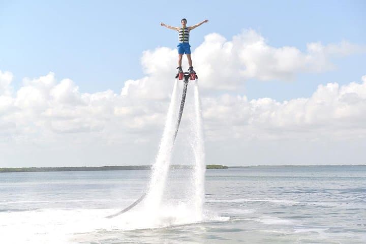 Flyboard Over Nichupté Lagoon: Cancun's Top Water-Sport Thrill photo 5