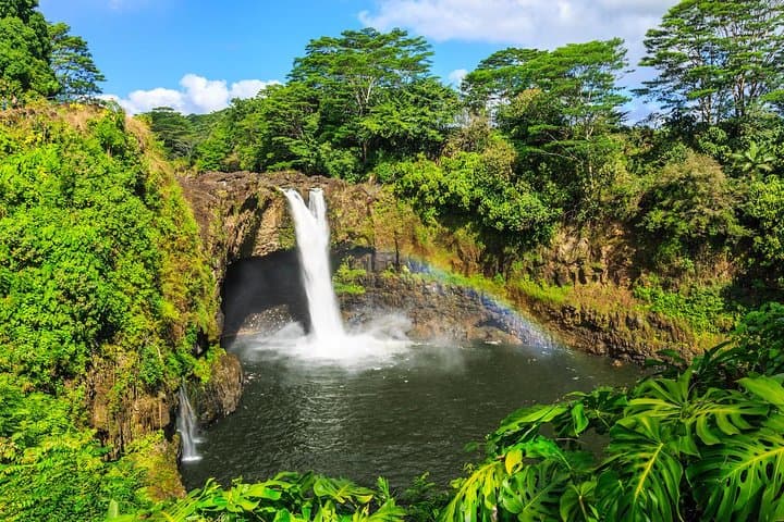 Big Island in a Day: Volcanoes, Black Sand Beaches & Waterfalls from Kona photo 5