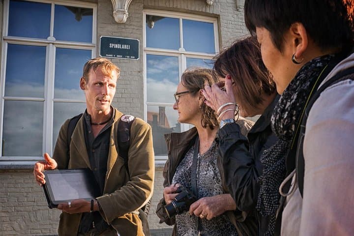 Essential Brugge Photo Tour: 3-Hour Private City Photography Workshop photo 6