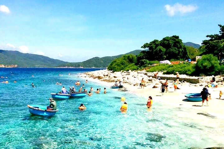 Discover the Spectacular Islands of Nha Trang photo 3