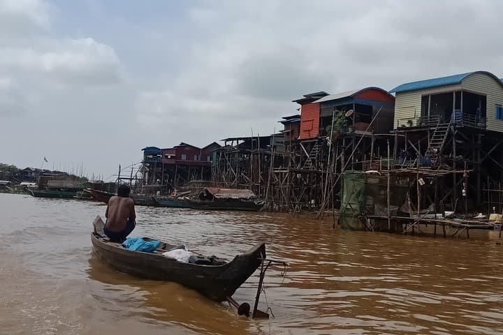 Siem Reap Day Adventure: Kampong Khleang Floating Village & Beng Mealea Jungle Temple photo 5