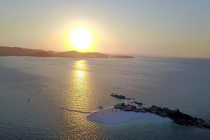 Phi Phi Islands Day Trip: Sunrise & Snorkel Small-Group Adventure from Phuket