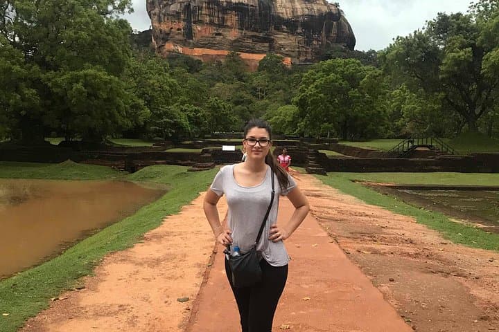 7-Day Sri Lanka Highlights: Colombo to Cultural Triangle, Tea Country & Coast photo 2