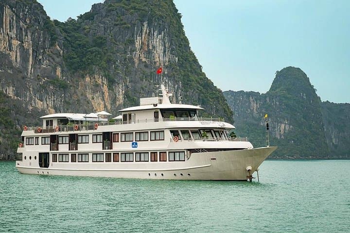 Halong Bay 2-Day 5-Star Cruise — Kayaking, Caves & Sunrise Sundeck photo 1