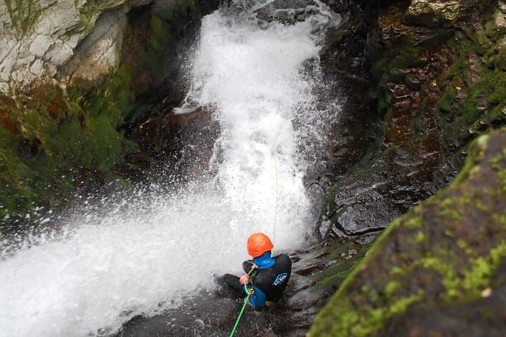 Full-Day Furon Canyoning in Vercors: Grenoble’s Ultimate Rappels, Jumps & Ziplines photo 4