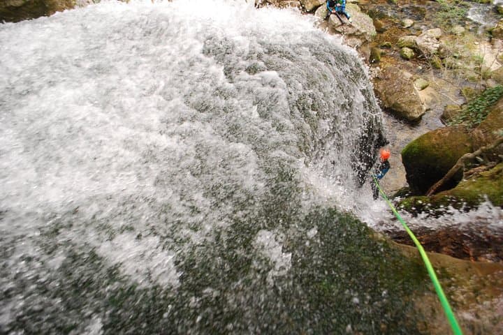 Full-Day Furon Canyoning in Vercors: Grenoble’s Ultimate Rappels, Jumps & Ziplines photo 5