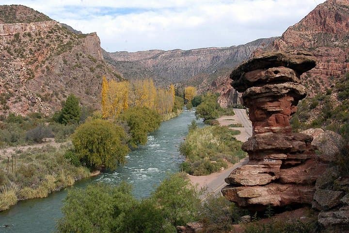 Mendoza to Atuel Canyon & Valle Grande: Full-Day San Rafael Excursion