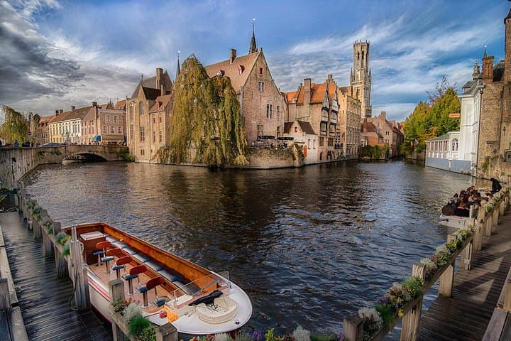 Essential Brugge Photo Tour: 3-Hour Private City Photography Workshop photo 5