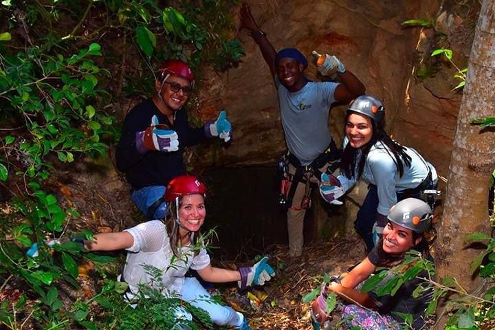 Soar Over Roatan: King Kong Extreme Zipline, West Side City Tour and Transfer photo 6