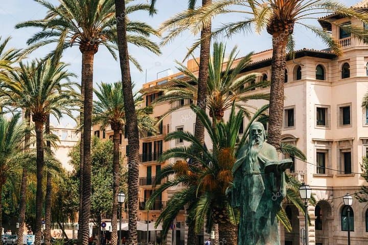 Half-Day Palma de Mallorca Cultural Walking Tour with Hotel Pickup photo 5