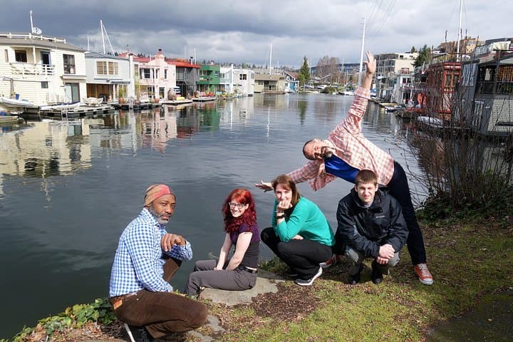 Seattle City Tour: 3-Hour Bus Highlights — Space Needle, Pike Place & Ballard Locks