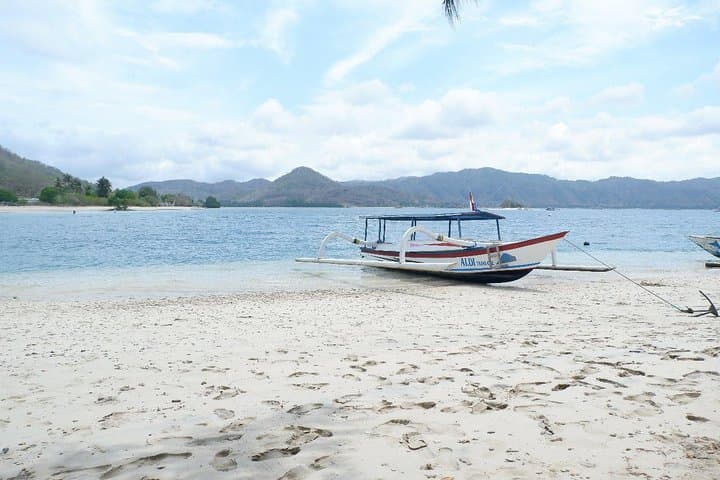 3-Day Lombok & Gili Island Snorkel Hopping from Bali: Boats, Beaches, and Reefs photo 5