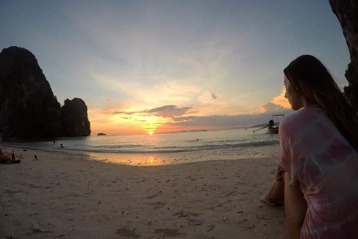 Private Hong Islands & 4-Islands Tour: Sunset and Night Snorkel from Ao Nang photo 4