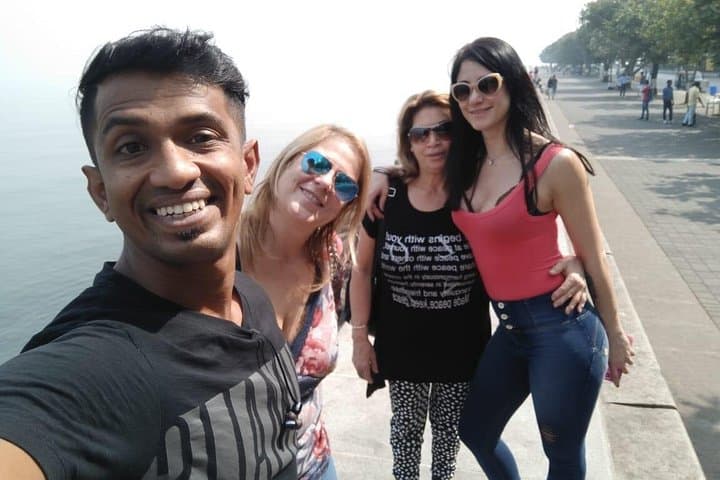 Mumbai by Dawn: Morning Markets, Dhobi Ghat & Sassoon Docks Private Tour photo 4
