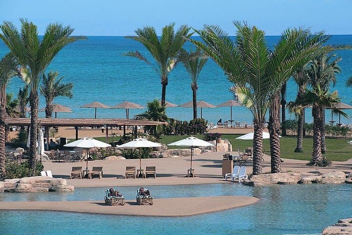 Red Sea Day Trip to El Ain Sokhna from Cairo — Hotel Day Use & Beach Time photo 2