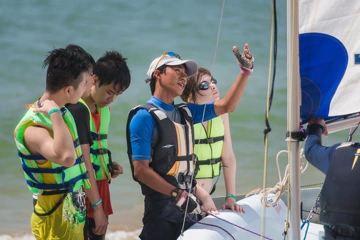 Mui Ne Sailing Lessons with MANTA — Learn to Sail in Phan Thiet