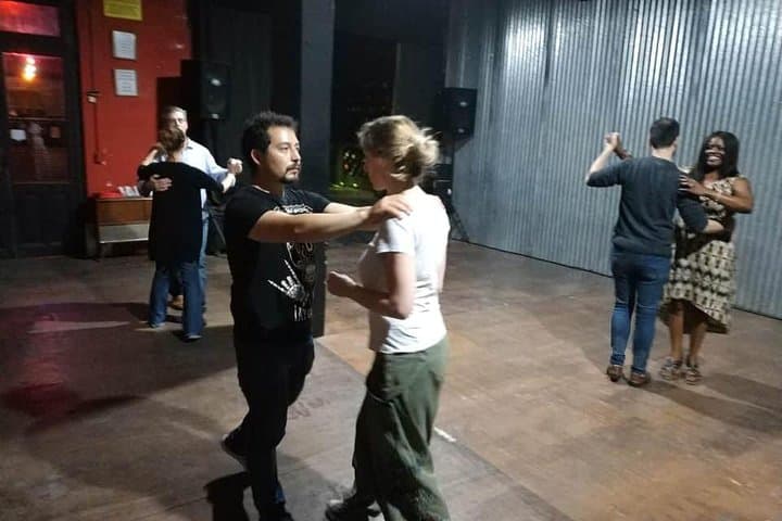 Beginner Tango Lesson with Mate in Buenos Aires — Learn to Lead and Follow photo 2
