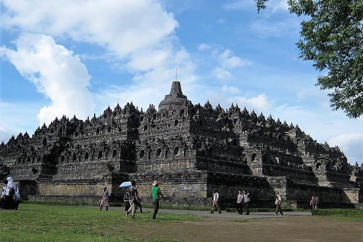 Day Trip from Yogyakarta: Borobudur, Prambanan & Merapi Jeep Adventure photo 3