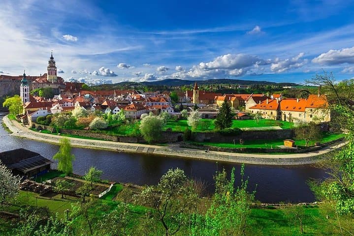Private Day Trip to Cesky Krumlov from Prague — Medieval Castle & Historic Center photo 3