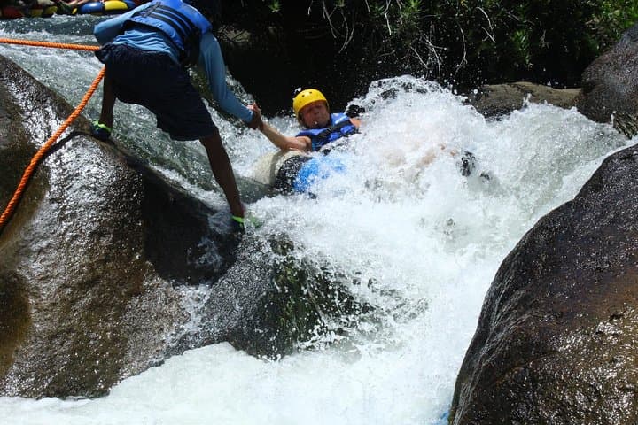 Rincón de la Vieja Hike & Rio Colorado Tubing: Volcano Trails and Jungle Rapids photo 6