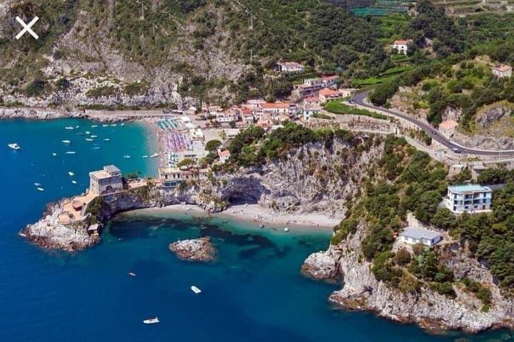 Private Amalfi Coast Tour from Naples: Sorrento, Positano, Amalfi & Ravello photo 2