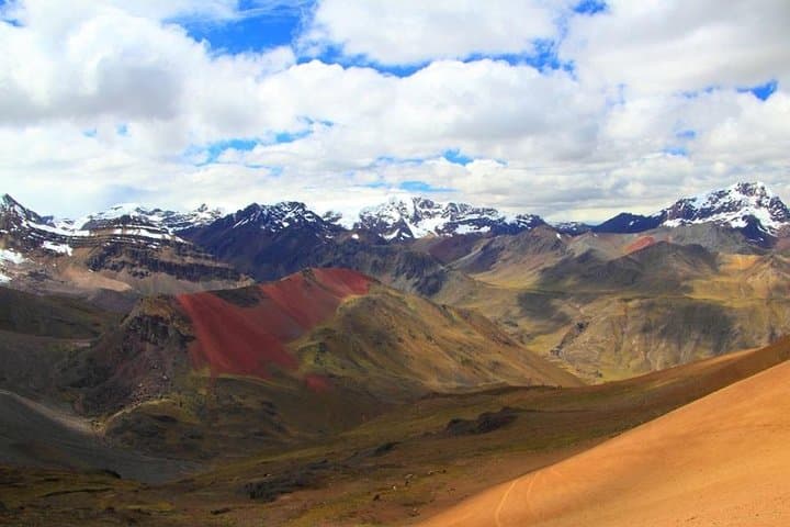 Full-Day Rainbow Mountain & Red Valley Trek from Cusco — Vinicunca & Valle Rojo Guide photo 5