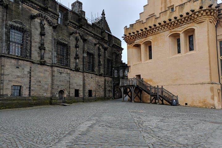 Private Mary Queen of Scots Tour from Linlithgow to Edinburgh photo 2