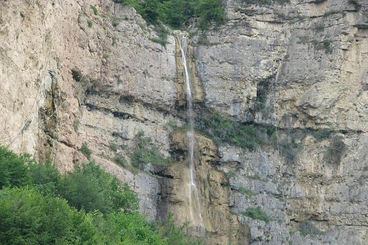 Afurdja Waterfall & Chiraq Castle: Day Tour from Baku to Quba photo 4
