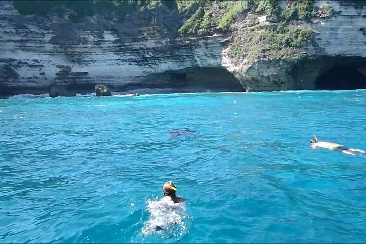 Full-Day West Nusa Penida Snorkel & Kelingking Beach Tour photo 3
