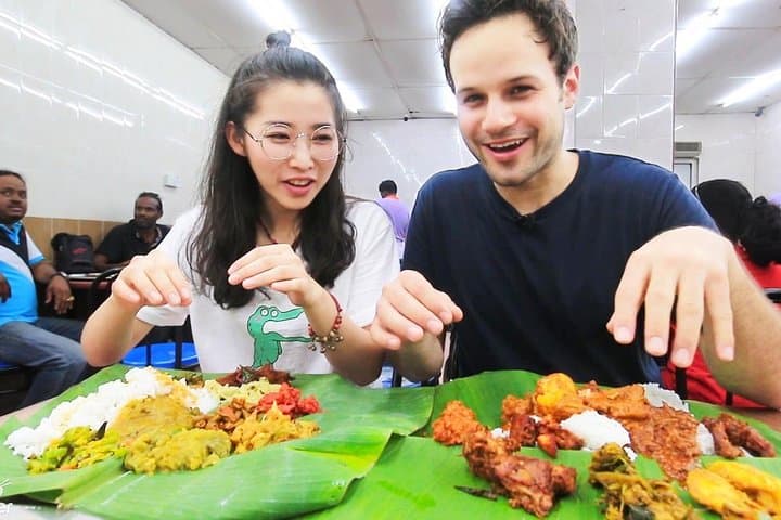 Lepak-Lepak: Kuala Lumpur Night Market & Mamak Stall Private Food Tour photo 4