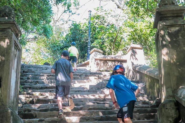 Explore Marble Mountains: Pagodas, Caves & Non Nuoc Stone Village Tour photo 4