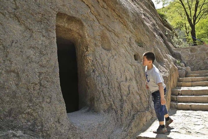 Longqing Gorge and Guyaju Caves: Private Day Trip from Beijing photo 4