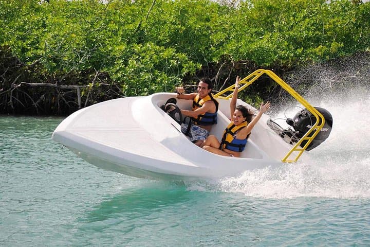 Nichupté Lagoon Speedboat Adventure: Mangroves & Snorkel at Punta Nizuc photo 5