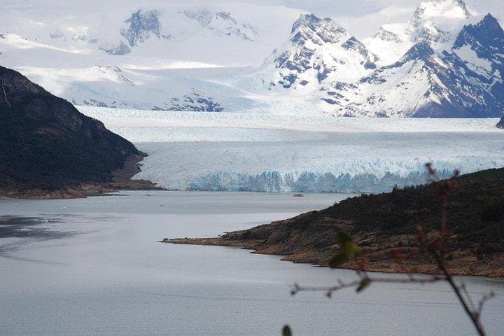 Perito Moreno Glacier Full-Day Tour with Boat Navigation from El Calafate photo 4