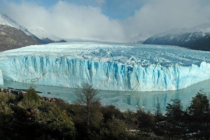 Perito Moreno Glacier Full-Day Tour with Boat Navigation from El Calafate photo 6