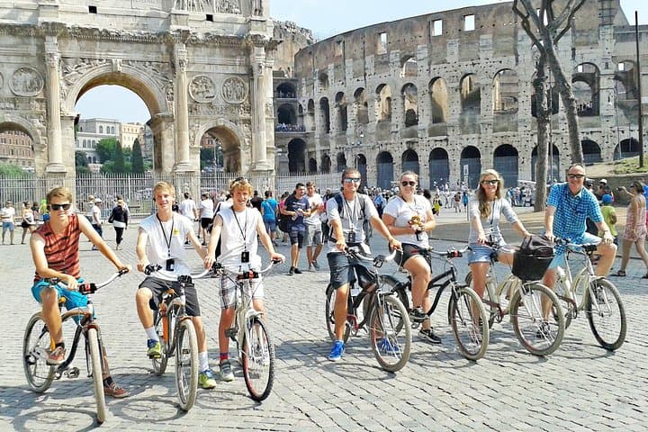 Rome by Bike: Highlights, Street Food & Private Guided Tour photo 1