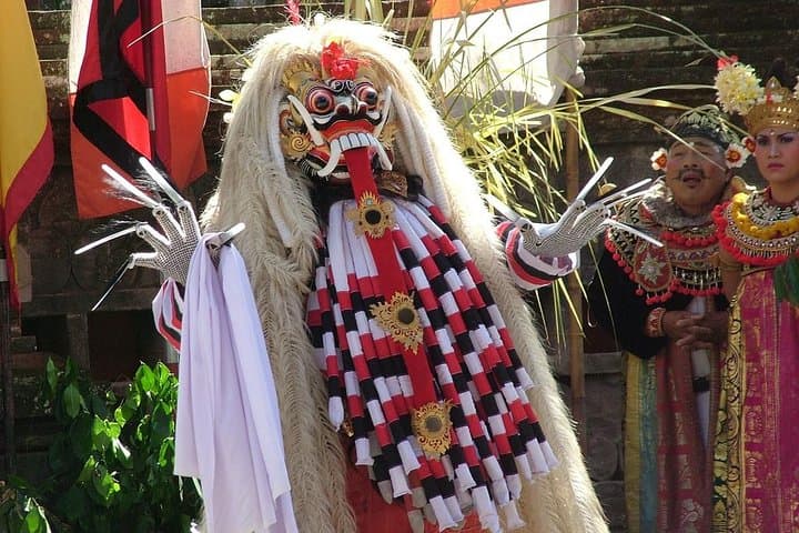 Exploring Bali’s Spirit and Surf: Barong Dance and Kuta Beach photo 4