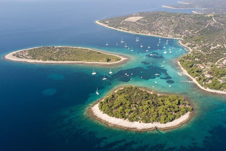 Blue Lagoon and Solta Island Speedboat Tour from Split photo 5