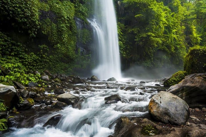 Lombok Waterfall Day Tour — Sendang Gile, Senaru Village & Malimbu Beach