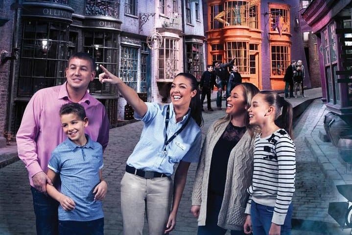 Warner Bros. Studio Tour London: Harry Potter Tour with Round-Trip Coach from Central London photo 3