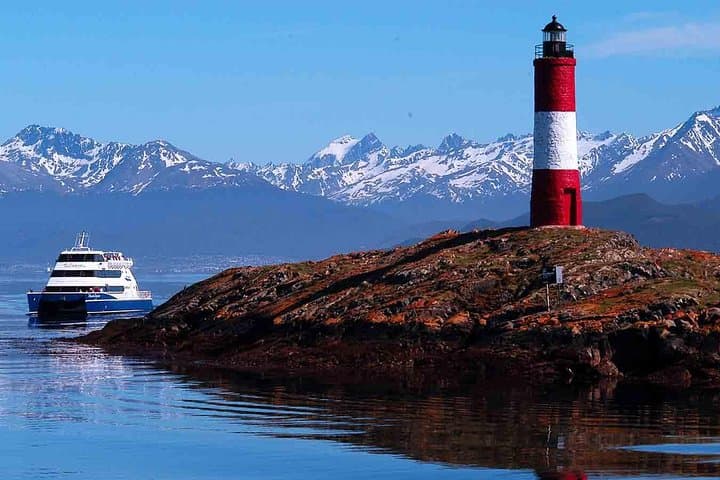 Escondido and Fagnano Lakes Day Trip from Ushuaia photo 5