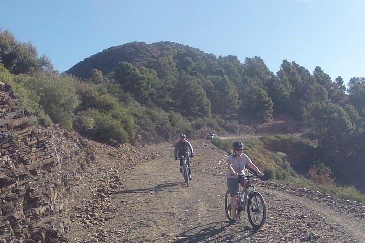 Atlas Mountains Beginner Mountain Biking Tour from Marrakech — Downhill Routes & Berber Valleys photo 6