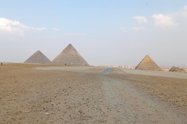 Cairo in One Day: Giza Pyramids, Egyptian Museum, Felucca & Khan el-Khalili photo 3