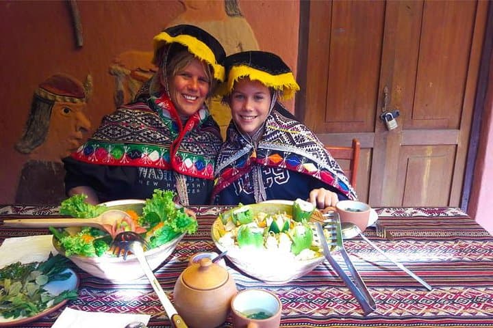 Full-Day Sacred Valley Private Tour from Cusco: Chinchero, Ollantaytambo & Pisac photo 5
